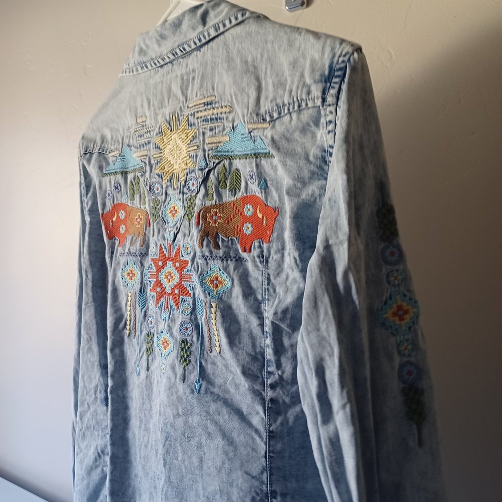 Embroidered Buffalo Western Shirt